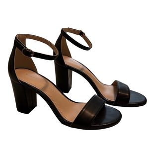 Kelly & Katie Hailee black Sandal sz 6.5